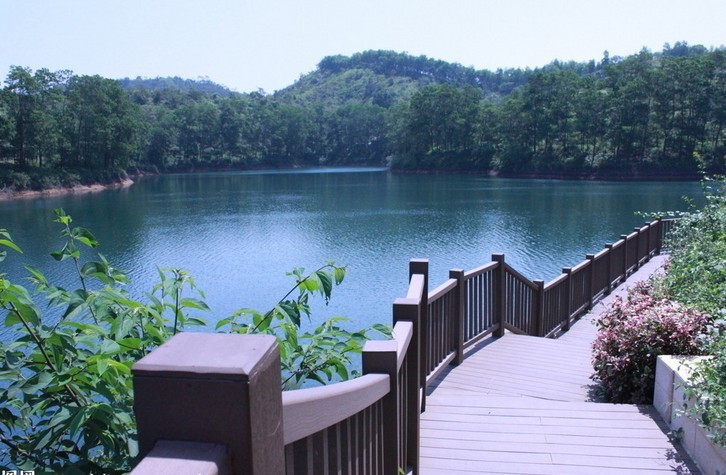 红花湖景区